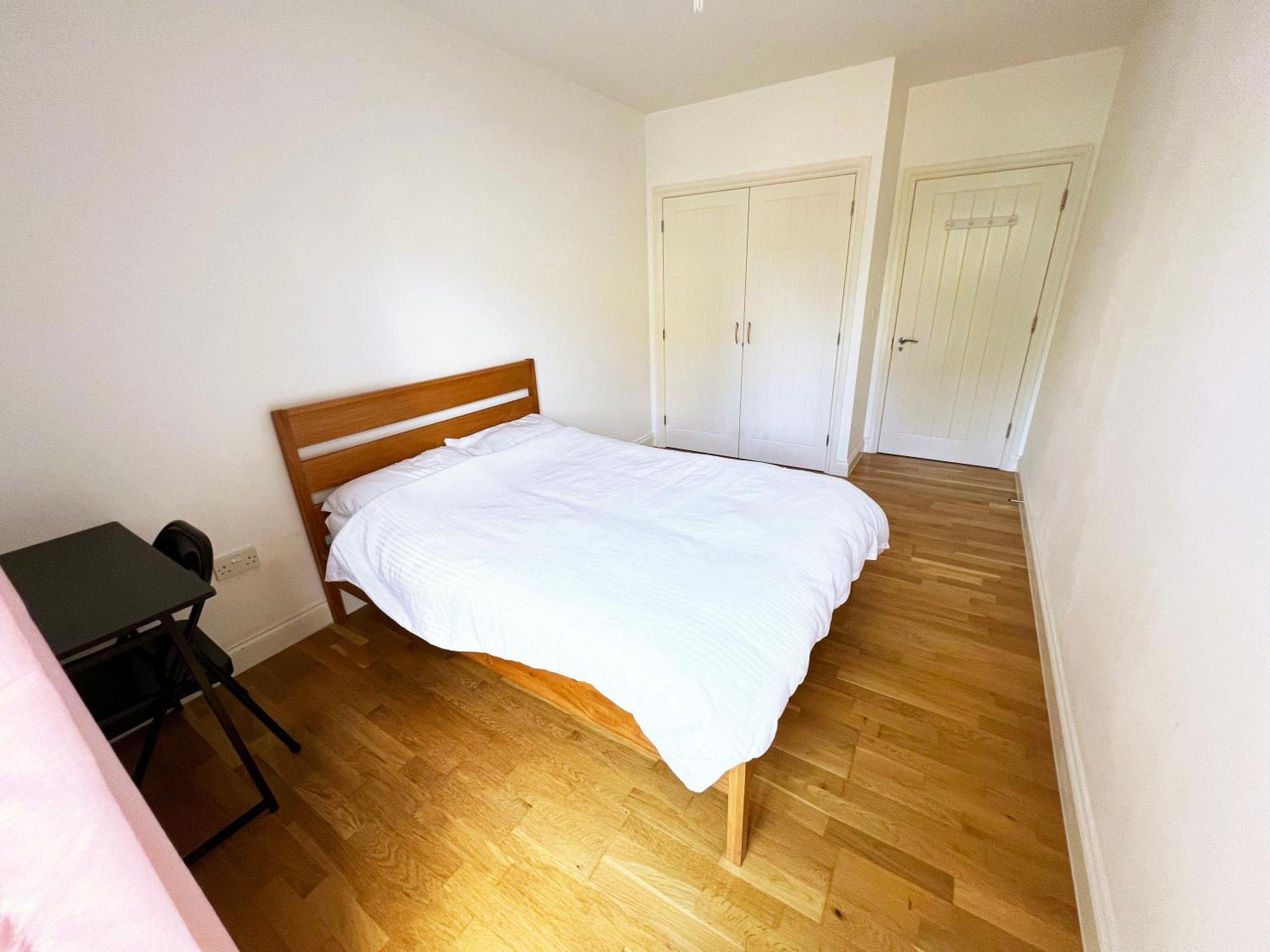 Bedroom 2, Queens Road Лондон Екстериор снимка
